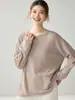 Macio e amigo da pele~ Nova coleção outono e inverno: um suéter pullover 100% cashmere luxuoso e descontraído com gola redonda, projetado para fazer você parecer mais jovem e mais magra