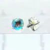 Pendientes de Aleación de Titanio Astmf-136 Fondo Plano Garra Inferior Incrustados con Piedra Lunar Pendientes de Titanio G23 Piedra Lunar Joyería para Piercing Piercing