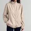 Casaco Trench Coat Feminino Simples Neutro Estilo Japonês com Caimento, Corta-vento Fino com Capuz Proteção Solar Jaqueta Versátil Coreana