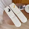 Calcetines de Mujer Lindos Estilo Japonés Otoño Nuevo con Puntos de Colores y Diseño de Ilustración en el Talón, Hasta la Pantorrilla, Gato y Tempura