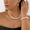 Conjunto de Joyería Estilo Hepburn Retro Transfronterizo Europeo y Americano Francés Simple Multicapa Perla de Imitación Pulsera Pendientes Conjunto de Collar