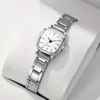 Novo Relógio Feminino Meninas Nicho Alto Padrão Vidro Quartzo Relógio Moda Feminina Liga Leve Luxo Atacado