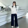 Capa base para niñas, estilo finales de otoño, nuevo artículo 2026, estilo otoño, camiseta de manga larga para niñas, top elegante y moderno, en stock