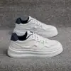 Zapatos para hombre KYD-917, nueva colección otoño 2026, zapatillas versátiles con suelas blandas, antideslizantes, resistentes al desgaste y adecuadas para deportes y uso casual, zapatillas blancas