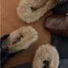 Primer Encuentro Temporada 2026 Otoño Nuevas Pantuflas de Piel con Puntera Brogue Británica Retro para Usar Afuera