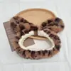 Pulsera de felpa para la muñeca con cara de dibujos animados linda, puño impermeable de otoño e invierno para mujer, artefacto a prueba de humedad, cinta para lavarse el pelo de niños, accesorios para el cabello