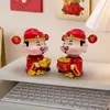 Nova Decoração Criativa de Carro do Deus da Riqueza com Cabeça Mexedora, Pequena Estatueta do Deus da Riqueza para Mesa de Escritório, Presente de Ano Novo para Desktop