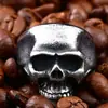 Joyas vintage al por mayor anillo de calavera de acero inoxidable negro estilo punk nostálgico para hombre Nuevo