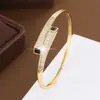 Pulseira Nova Estilo Luxo Leve Quadrada com Zircônia Sintética Incrustada, Pulseira de Cobre Puro Galvanizado de Alta Qualidade, Atacado de Joias de Fábrica