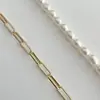 Lindo Elegante, Design de Luxo Acessível, Colar para Mãe com Pérola de Água Doce, Pingente de Aço Titânio Banhado a Ouro com 26 Letras, Corrente de Clavícula