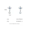Arete de Hueso de Oreja de Acero de Titanio 316L con Colgante de Copo de Nieve de Circonita Completa y Cruz, Colgante Sencillo con Rosca Externa para Perforación de Oreja