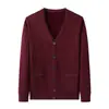 Nuevo cárdigan de otoño e invierno para hombres de mediana edad y mayores, suéter a cuadros, cárdigan de botones, top casual, chaqueta para papá