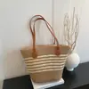 Nova Bolsa de Palha Tecida à Mão para Mulheres Verão 2026, Bolsa de Palha Elegante de Grande Capacidade, Bolsa de Praia para Férias na Beira-Mar