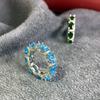 Anel de imitação de esmeralda brilhante de luxo europeu e americano Versa banhado a platina 18K, anel de diamante completo da moda, azul-celeste, para mulheres