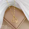 [Acero de Titanio] Diamante Completo Hueco Mickey Lujo Ligero Elegante Impresionante Collar de Diamante Completo Cadena para Clavícula Versátil para Mujer Cadena de Acero de Titanio