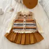 Ropa de Otoño para Niña Pequeña 2026 Nuevo Estilo Casual Súper Linda Chaleco de Punto para Bebé Niña Ropa de Moda Infantil Tendencia