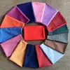Tela Jacquard de Satén Estilo Nacional Chino Azul, Verde, Naranja, Rosa, Blanco y Negro con Patrones Oscuros para Ropa Tradicional China y Qipao