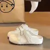 Mules Únicos de Suela Gruesa y Punta Cerrada para Mujer, Nuevos Zapatos Casuales Blancos de Verano 2026 Estilo Birkenstock Retro