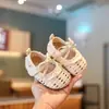 Nuevos Zapatos para Bebé y Niño Pequeño Primavera/Verano 2026 Estilo Coreano Zapatos de Princesa con Lazo para Niñas 0-3 Años Zapatos de Cuero Tejido