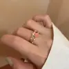 Estilo Girly~Anillos Apilables de Doble Capa con Piedra Ojo de Gato en Forma de Corazón Rosa para Mujer, Anillos de Zirconia de Alta Gama Estilo Ins con un Suave Diseño Abierto