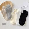 Calcetines para hombre calcetines de barco calcetines para las cuatro estaciones calcetines desodorantes absorbentes de sudor calcetines cortos de color sólido de verano calcetines cortos Zhuji al por mayor