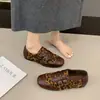 Sapatos rasos de couro estilo britânico para mulheres, nova coleção outono 2026, sapatilhas Mary Jane incrivelmente estilosas e populares, perfeitos para o trabalho e uso casual