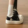 Zapatos de Lona Estilosos de Suela Gruesa de Verano para Estudiantes Mujeres, Tenis Nuevos 2026 con Estampado de Estrellas, Zapatos Blancos Casuales Versátiles