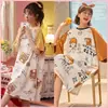 Camisola de verão feminina de manga curta, estilo coreano, plus size, solta e fofa, comprimento médio, pode ser usada fora de casa, pijama casual, roupa de casa