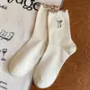 Calcetines para Mujer Calcetines de Caña Media con Borde de Oreja de Madera Otoño Lindos Dibujos Animados Hilo de Punto Combinación Perfecta Encaje Lazo Calcetines de Estudiante Tendencia
