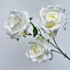 Rosa Cacheada de Simulação Estilo Europeu Rosa de Três Cabeças Hotel Sala de Estar Decoração Suave Decoração de Flor Artificial Decoração de Casamento Flor Artificial