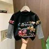 Camiseta de manga comprida 100% algodão para meninos, coleção primavera e outono 2026, novo estilo, gola redonda, roupas infantis, top com visual em camadas para bebê menino, camiseta de baixo
