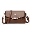 Bolsa Feminina Transfronteiriça Bolsa para Mãe de Meia-idade Moda Couro Macio Gravado Pequena Bolsa Europeia e Americana Feminina de Ombro Transversal Grande Capacidade
