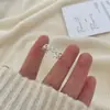 Anel de Verão Versátil em Prata de Lei S925 para Mulheres, Nicho High-End Moda de Luxo Leve Temperamento Que Não Desbota Anel de Dedo Indicador