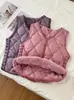 Nuevo chaleco de invierno para mujer relleno de plumón, forro polar para mayor calidez, estilo corto, versátil para capas, con un grueso forro interior