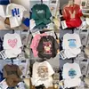 1688 Verão Nova Camiseta de Manga Curta Feminina Estilo Coreano Casual Verão 1 Yuan 2 Yuan Liquidação de Roupas Tops Femininos Atacado