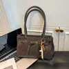 Bolso Tote para Mujer 2025 Nuevo de Moda Invierno Gama Alta Retro Moda Bolso de Hombro Gran Capacidad para Viajar Bolso de Mujer