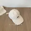 Boné de Baseball Simples Bordado com Letras para Crianças, Boné Unissex com Aba Curva para Bebês, Chapéu Estiloso com Proteção Solar para Primavera e Outono
