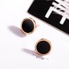 Novos Brincos Romanos de Aço Titânio Estilo Coreano Coreano para Homens e Mulheres Banhados a Ouro Rosa 18K Joias de Orelha Simples da Moda Atacado
