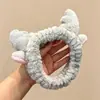 Nuevo pasador de pelo alto peculiar 2026, diadema de maquillaje estilo coreano otoño/invierno, diadema divertida de felpa, accesorio versátil para el cabello para mujeres