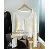 Cardigan feminino atmosférico essencial emagrecedor versátil cobertura proteção solar malha gola V 26 Ano Novo F0421Z
