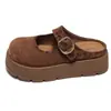 Pantuflas de cuero con tira gruesa decorada para mujer, novedad de principios de otoño 2026, zapatillas cerradas de punta cerrada versátiles estilo retro japonés para mujer