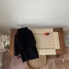 [Personalizado] Roupa de inverno estilo coreano para bebês meninas: colete matelassê super fofo, calça de fleece com estampa de leopardo e um conjunto quente de três peças