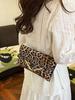 Bolsa de mão com estampa de leopardo, estilo europeu e americano, bolsa de jantar, elegante, personalizada, com corrente, ombro único, bolsa feminina transversal