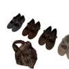 Sapatos Mary Jane Estampa de Leopardo Retrô de Nicho Duas Formas para Mulheres 2025 Outono Novo Estilo Estilo Pequeno Perfume Sapatos de Boca Rasa Gentis Elegantes