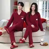Pijama de Algodón Imitación para Pareja Estilo Primavera y Otoño Rojo Vino Bordado de Boda Año Nuevo del Rata Ropa para el Hogar Conjunto de Dos Piezas