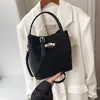 Bolsas de Luxo para Mulheres 2026 Primavera Nova Bolsa de Ombro para o Dia a Dia Moda Simples Design de Nicho Bolsa de Ombro Único Transversal