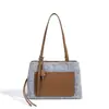 Bolsa Jeans de Grande Capacidade para o Dia a Dia de Mulheres, Nova Moda Verão Tendência Casual Bolsa de Ombro, Bolsa Tote Patchwork de Couro Genuíno
