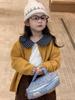 2025 Ropa Nueva de Otoño para Niños Estilo Coreano Ropa para Niños Estilo Retro para Niñas Suéter Cardigan de Cuello Redondo Suéter de Color Puro