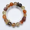 Pulsera de Cristal de Cuarzo Rutilado Dorado Natural como Rocío de la Mañana para Mujer, Versátil Pulsera de Cristal Rojo Koi con Lámina de Oro al por Mayor