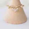 "Corolla Pálida" Anel de Broto em Forma de V com Zircônia Estilo Japonês Mesmo Estilo Simples Versátil Anel Empilhável Anel de Luxo Leve